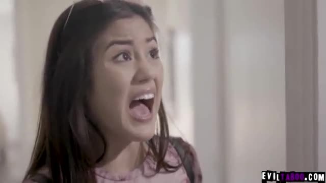 Kencing Asia Langkah anak Perempuan Cambuk Ayah - VIDEO PENUH pada XHAMSTER.COM